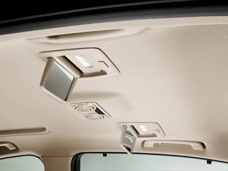  BMW 3-Series Long-Wheelbase 2012 года  (фото 18 из 25)